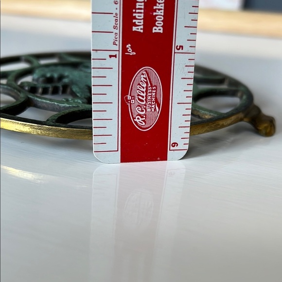 Green Lion Art Dining Wall Decor - Picture 8 of 9